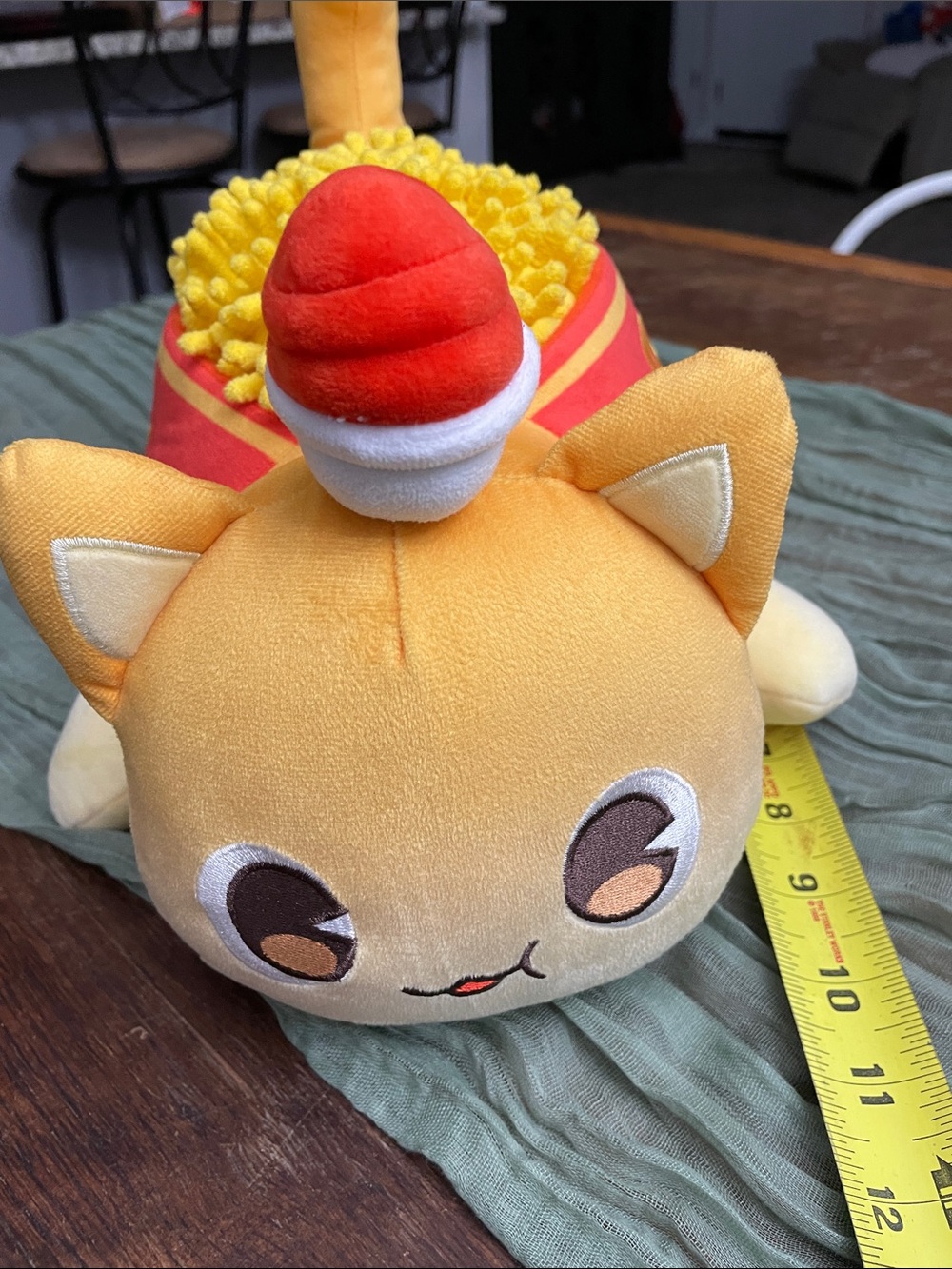 Aphmau MeeMeows French Fry Cat plush.